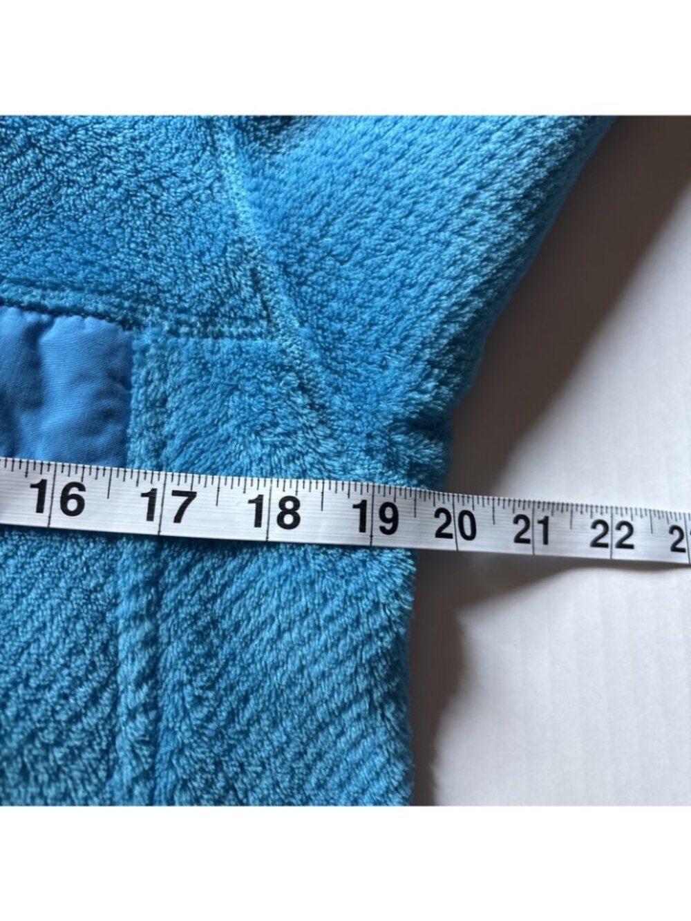 Patagonia Aqua Blue Snap Fleece Size Medium - Picture 5 of 6